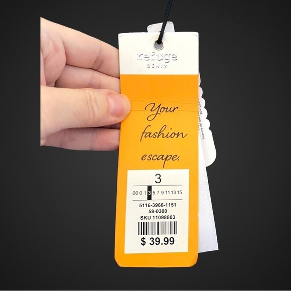 🍄Refuge Flare High Rise Jeans - Picture 5 of 6